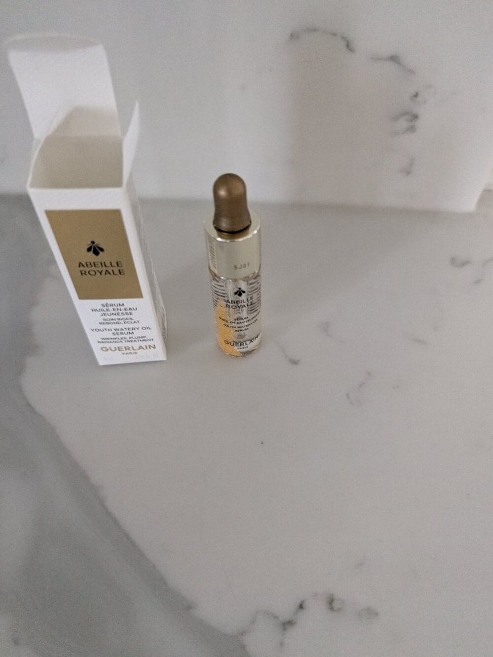 Guerlain Paris youth watery oil serum travel size